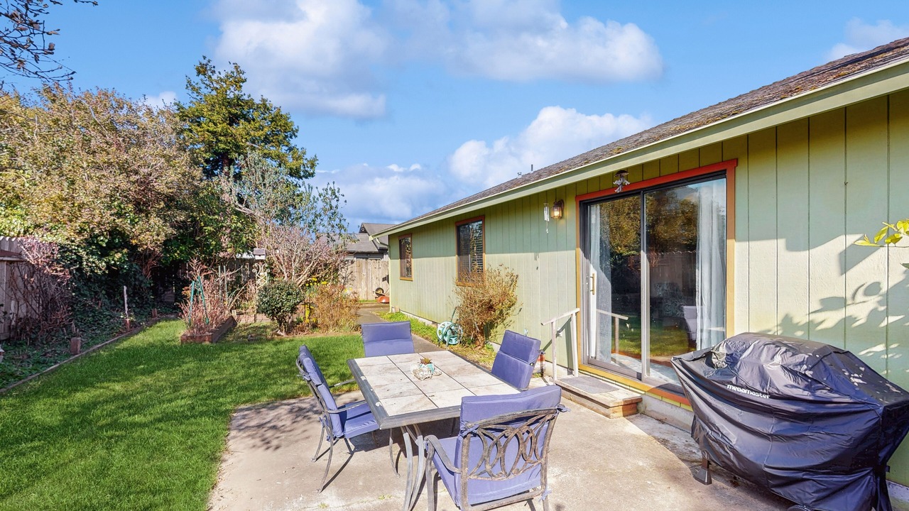 Photo of Outdoor in Pacific