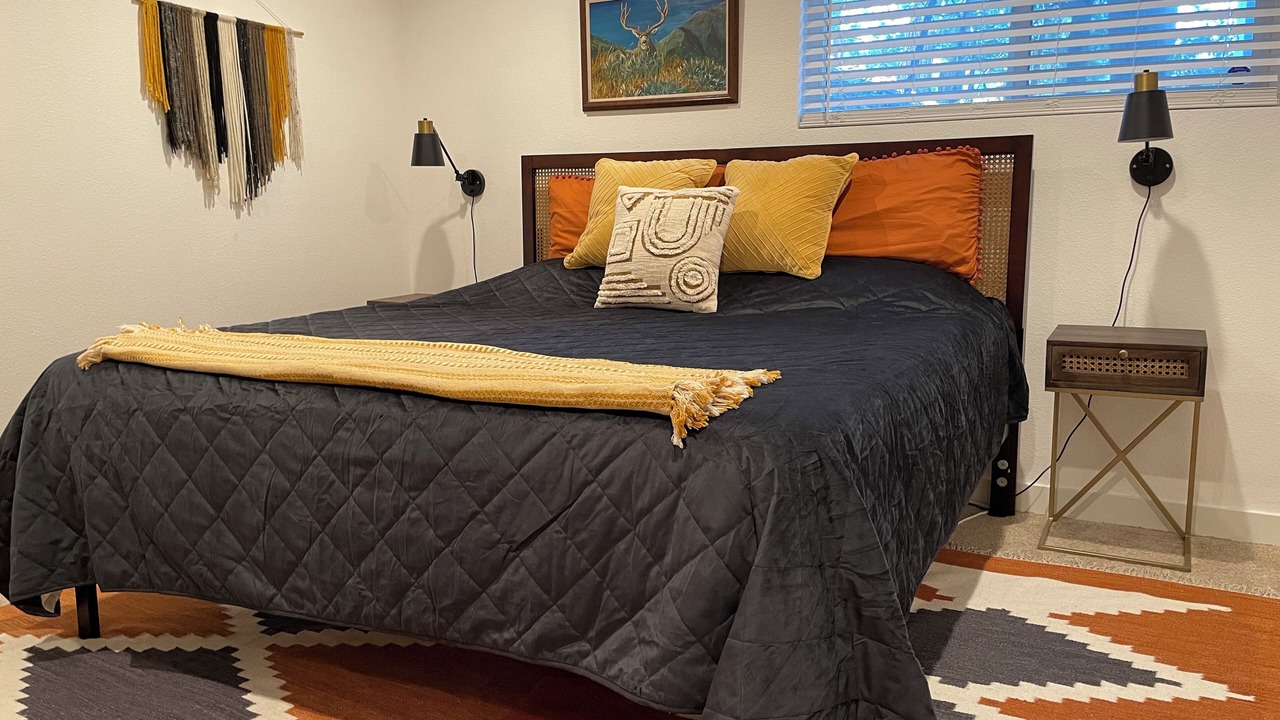 Photo of Bedroom in Crestline