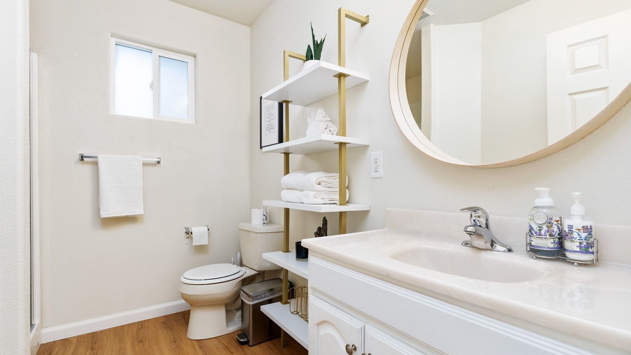 Photo of Bathroom in Mariposa