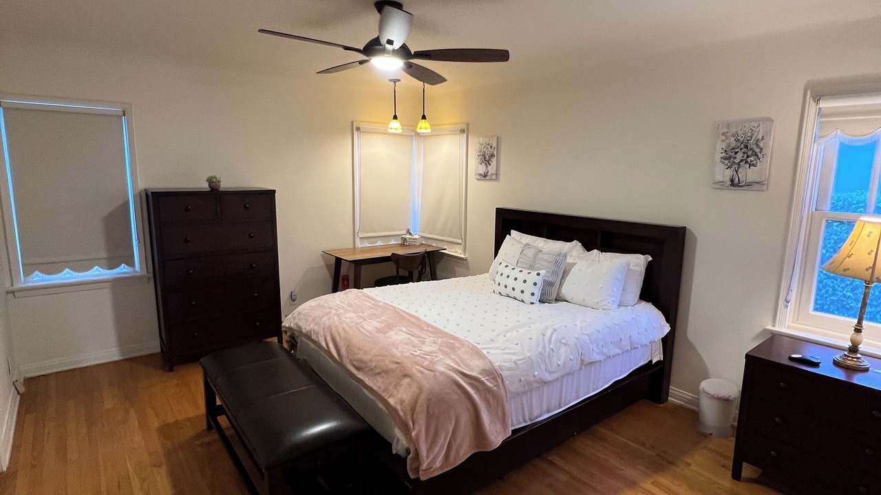 Photo of Bedroom in Sherman Oaks