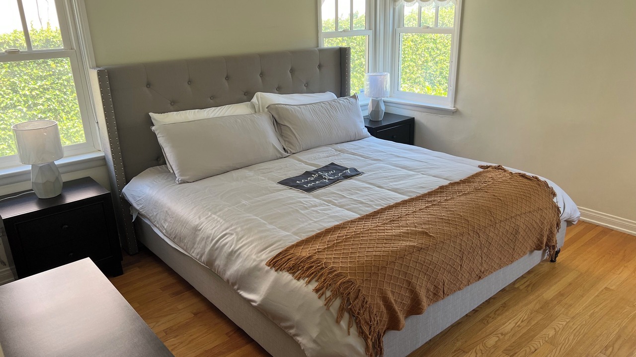 Photo of Bedroom in Sherman Oaks