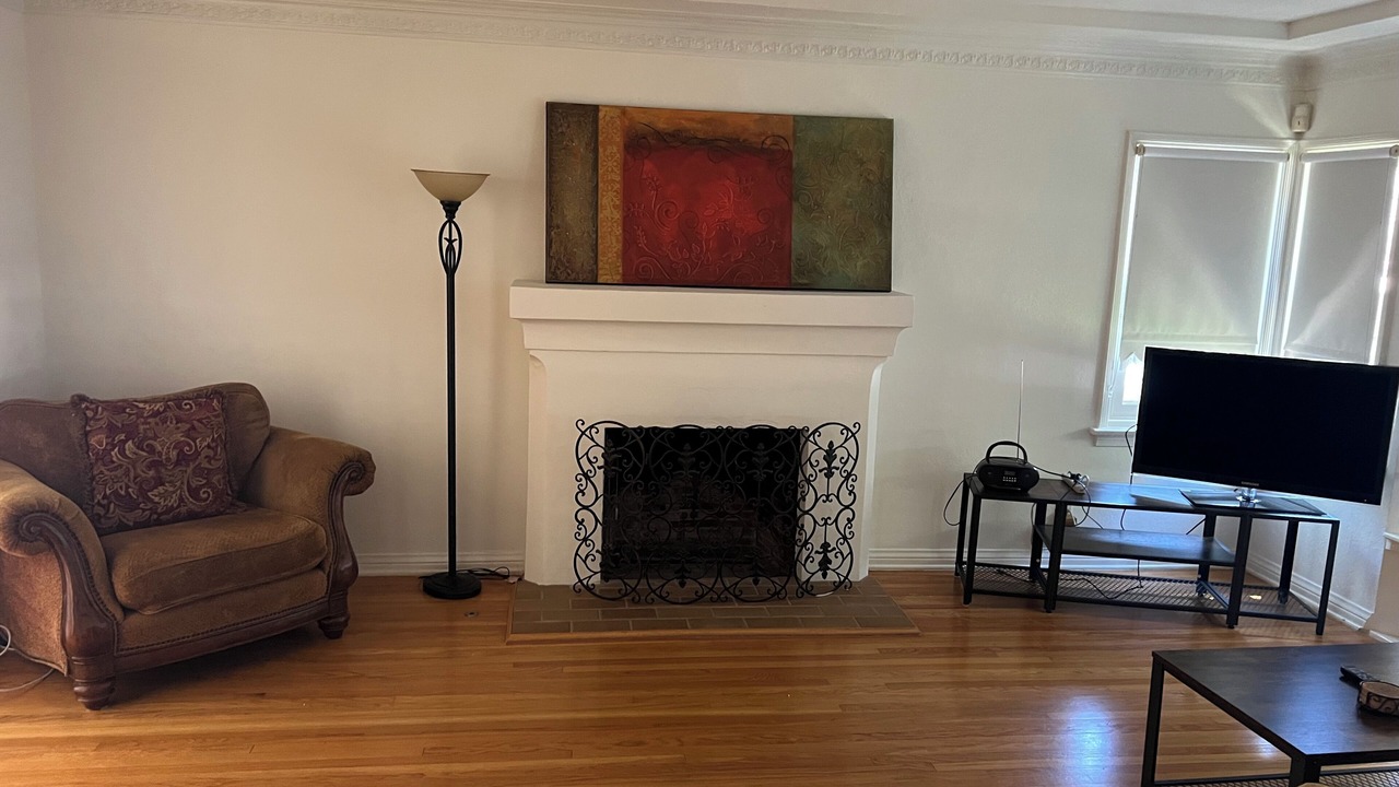 Photo of Livingroom in Sherman Oaks