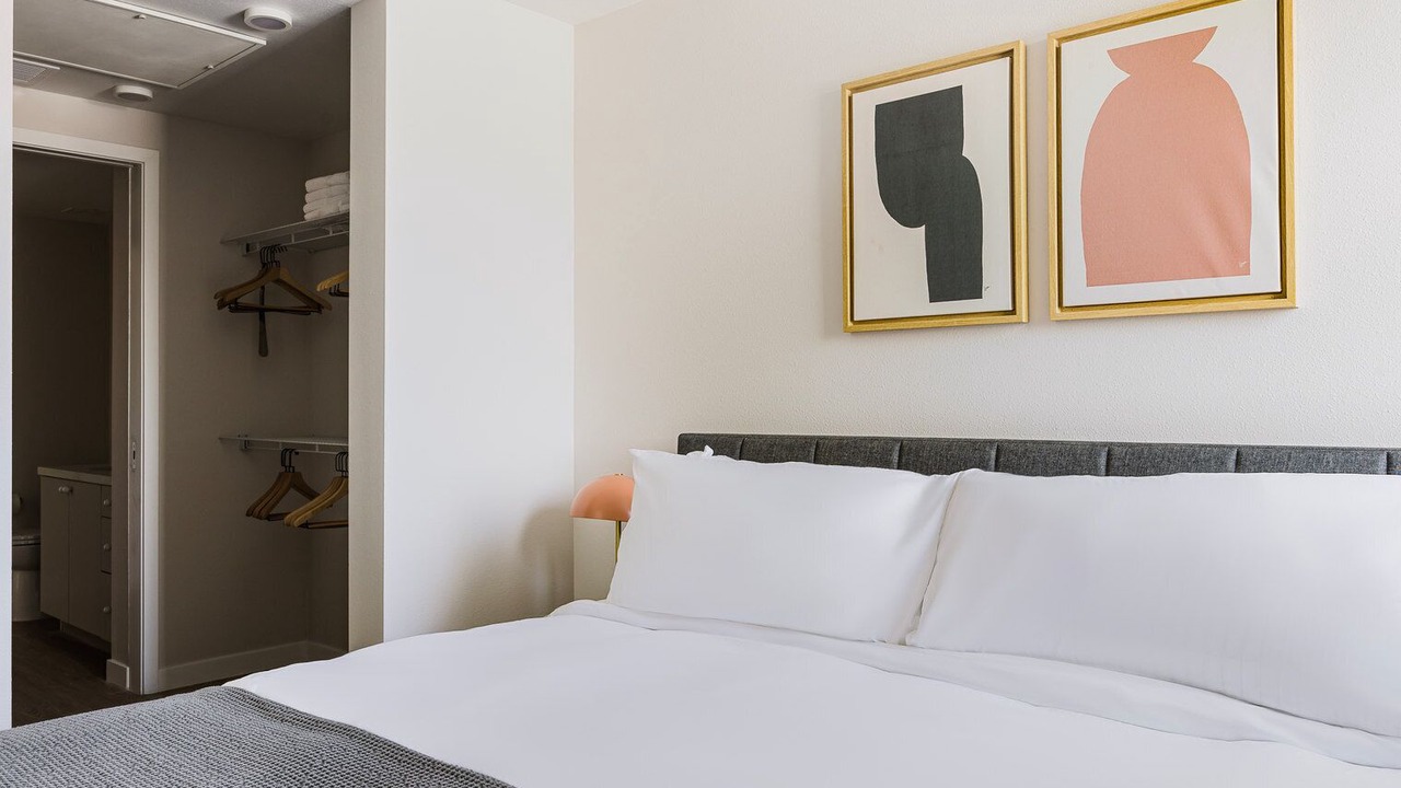 Photo of Bedroom in Chinatown