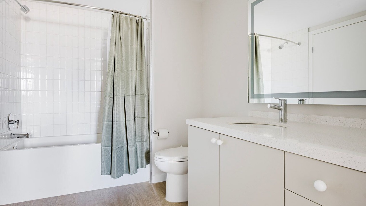 Photo of Bathroom in Chinatown