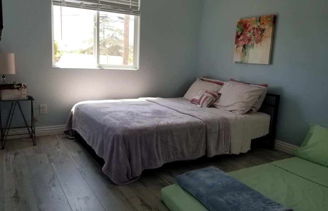 Photo of Bedroom in Midway City