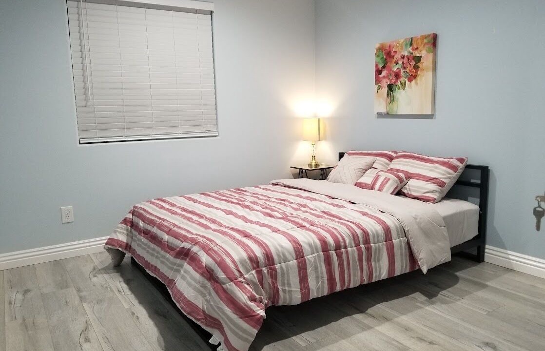 Photo of Bedroom in Midway City