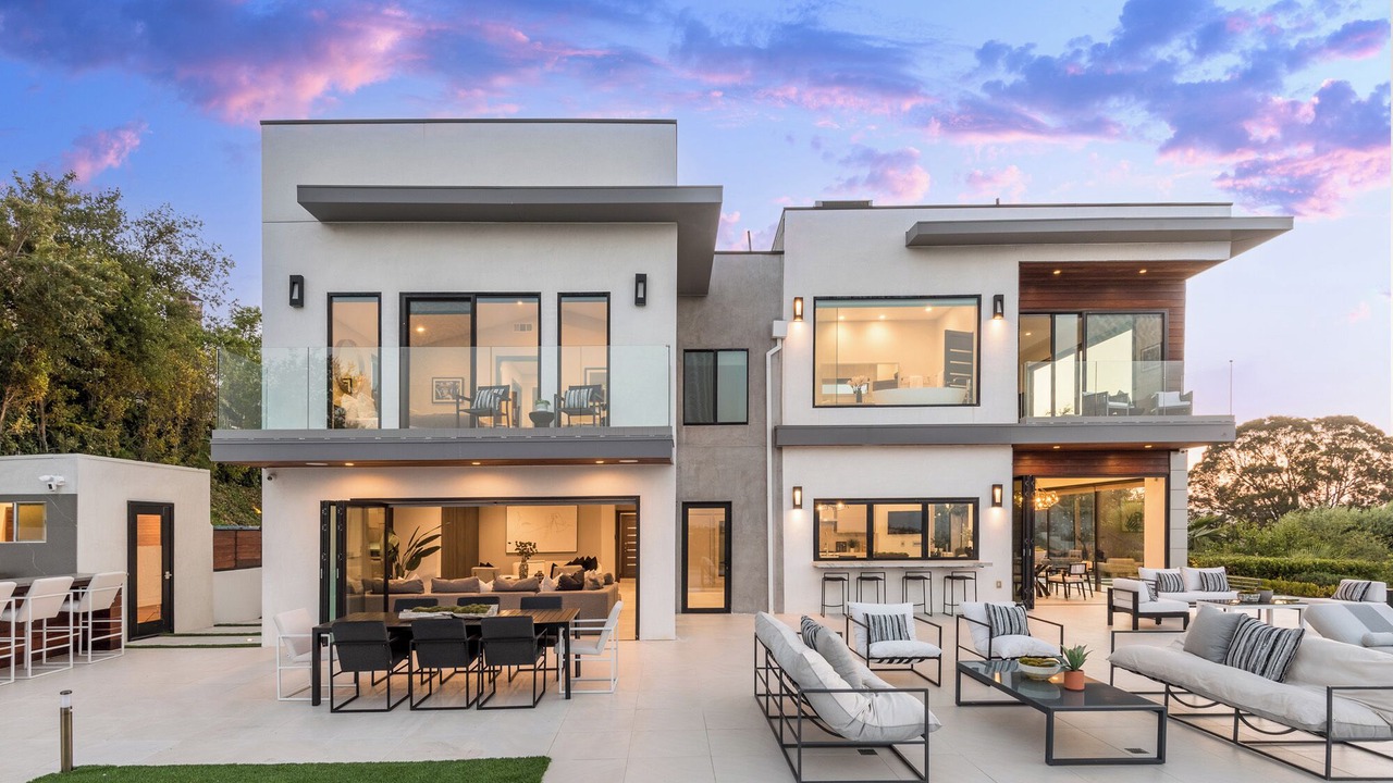 Photo of Outdoor in Tarzana
