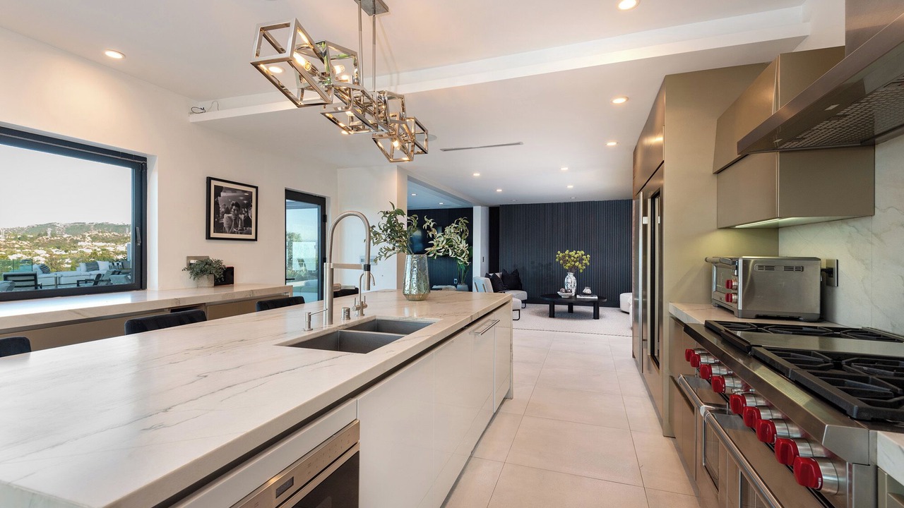 Photo of Kitchen in Tarzana