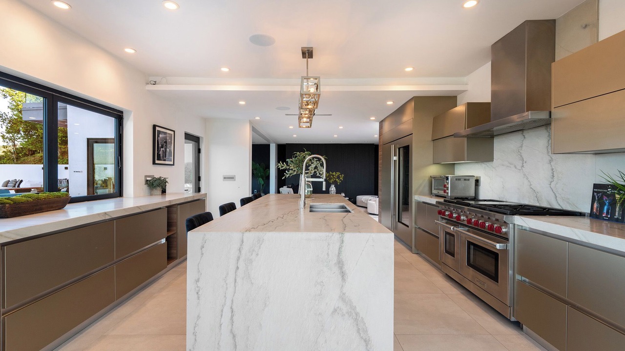 Photo of Kitchen in Tarzana