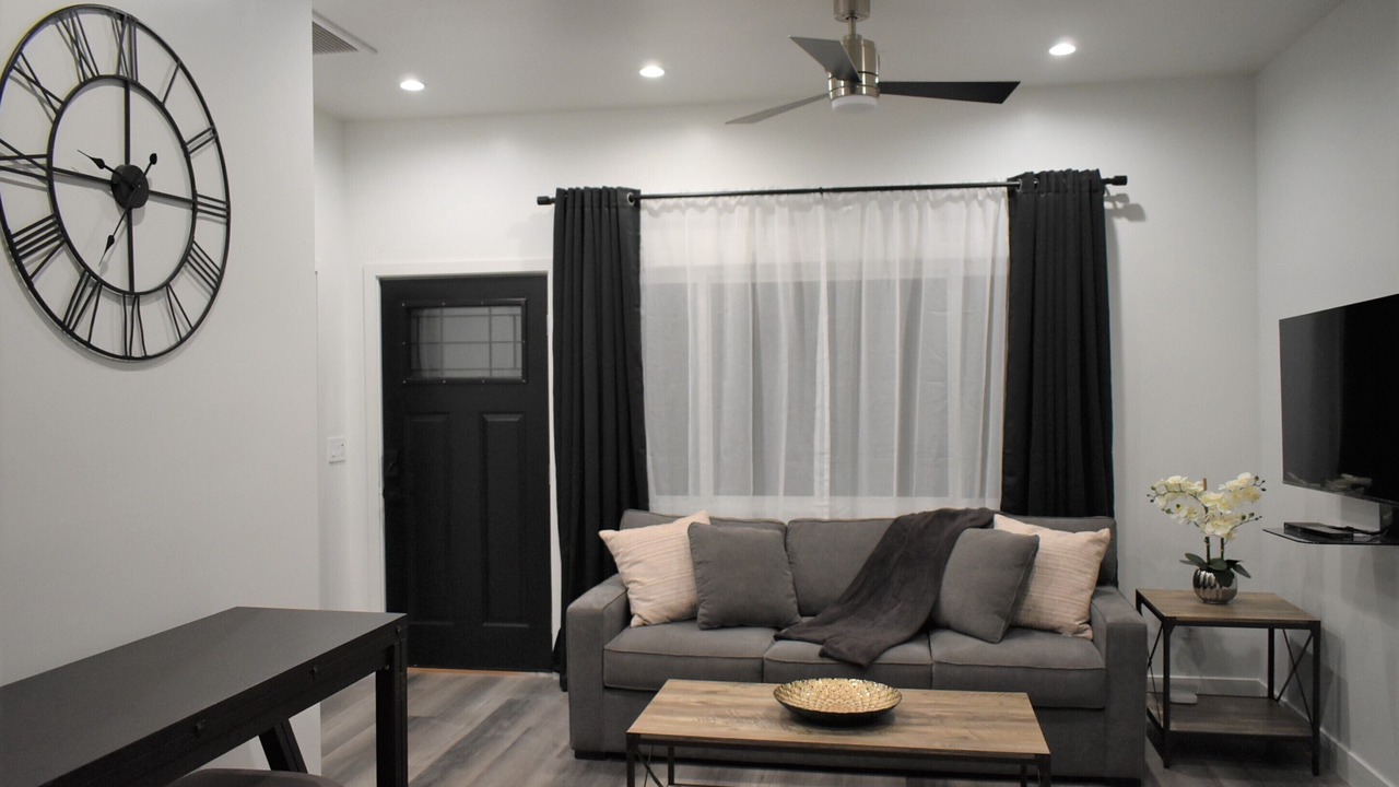 Photo of Bedroom in Northridge