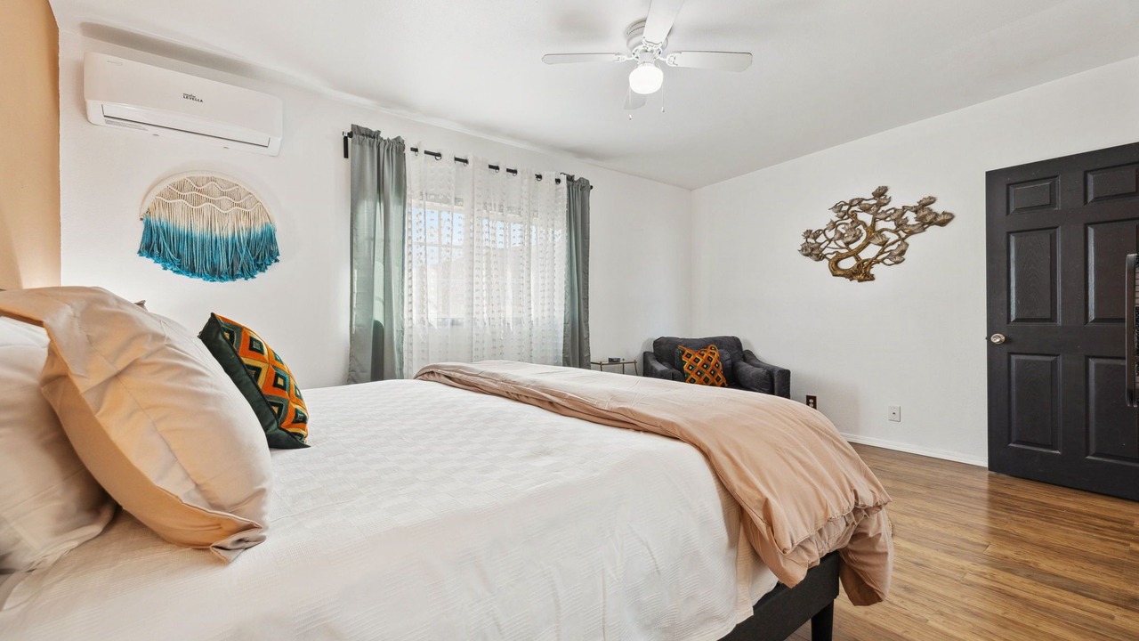 Photo of Bedroom in Twentynine Palms