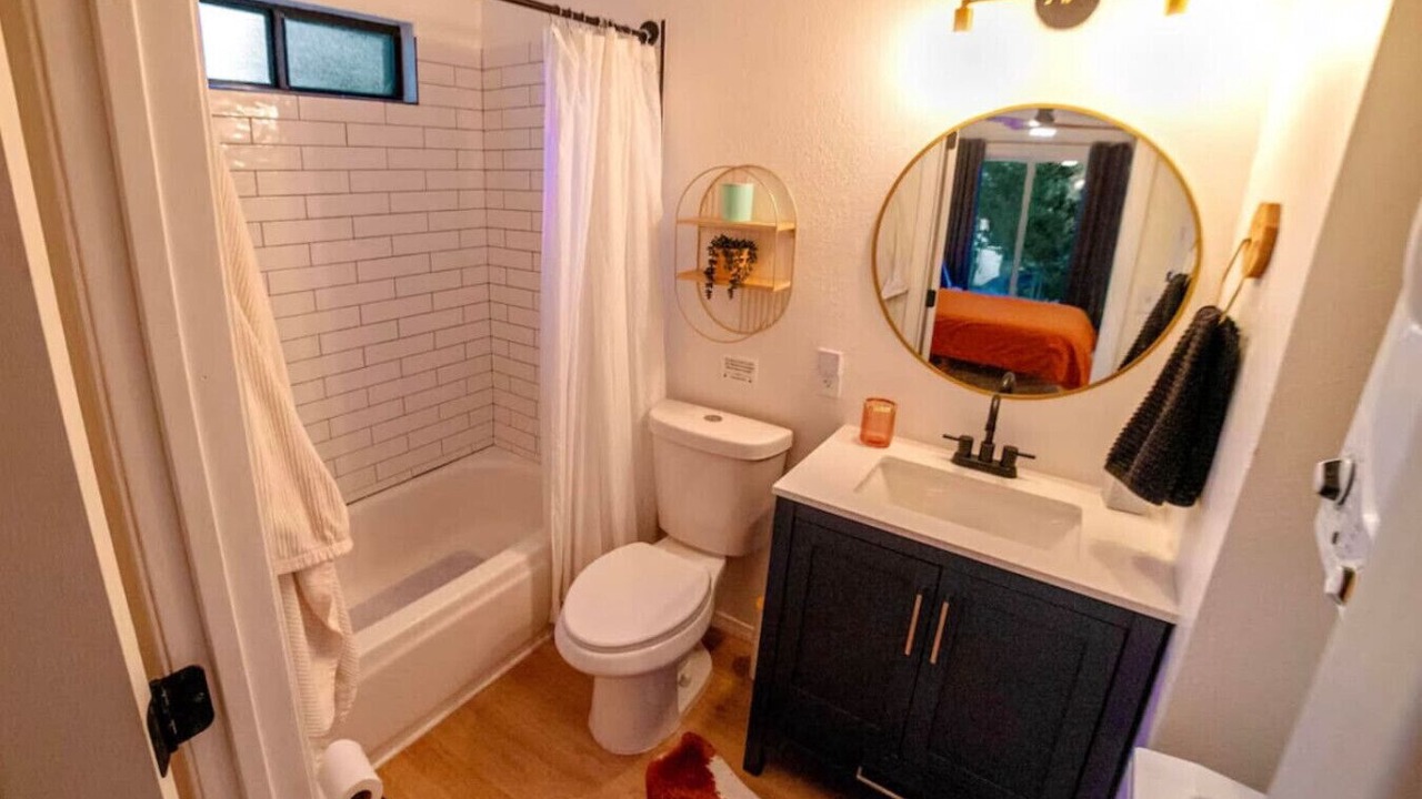 Photo of Bathroom in Woodlands