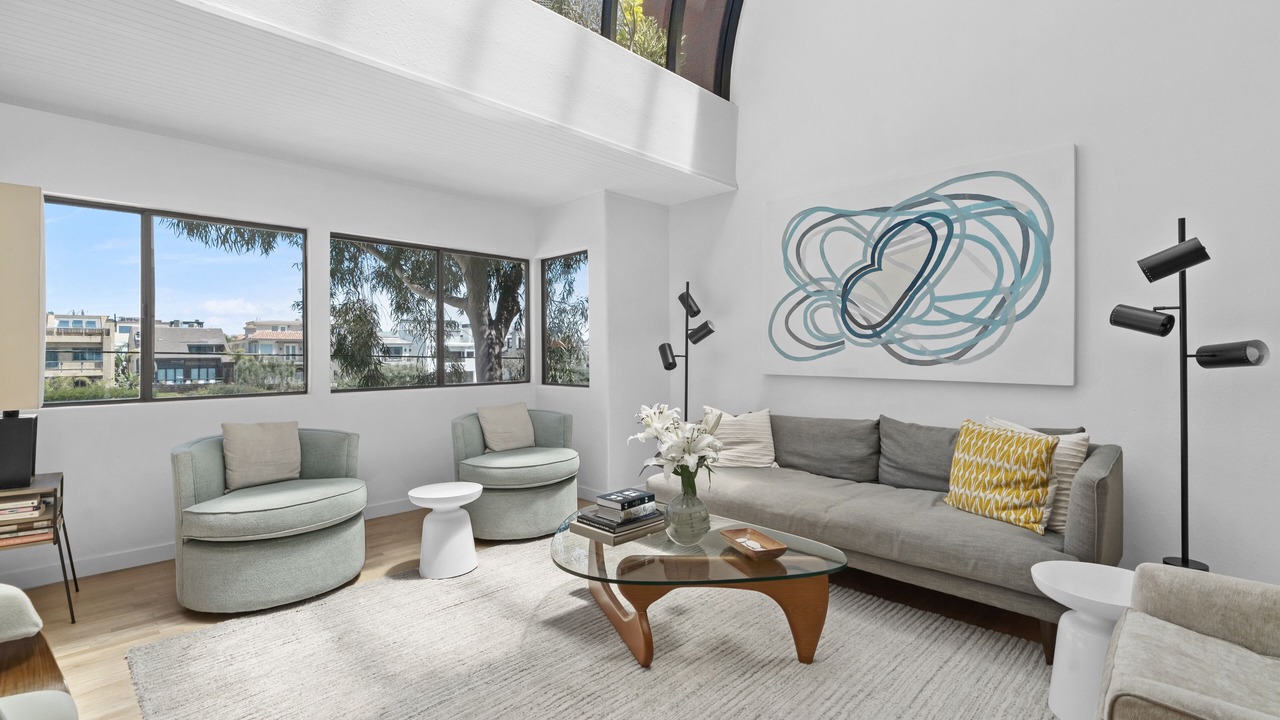 Photo of Livingroom in Marina Peninsula