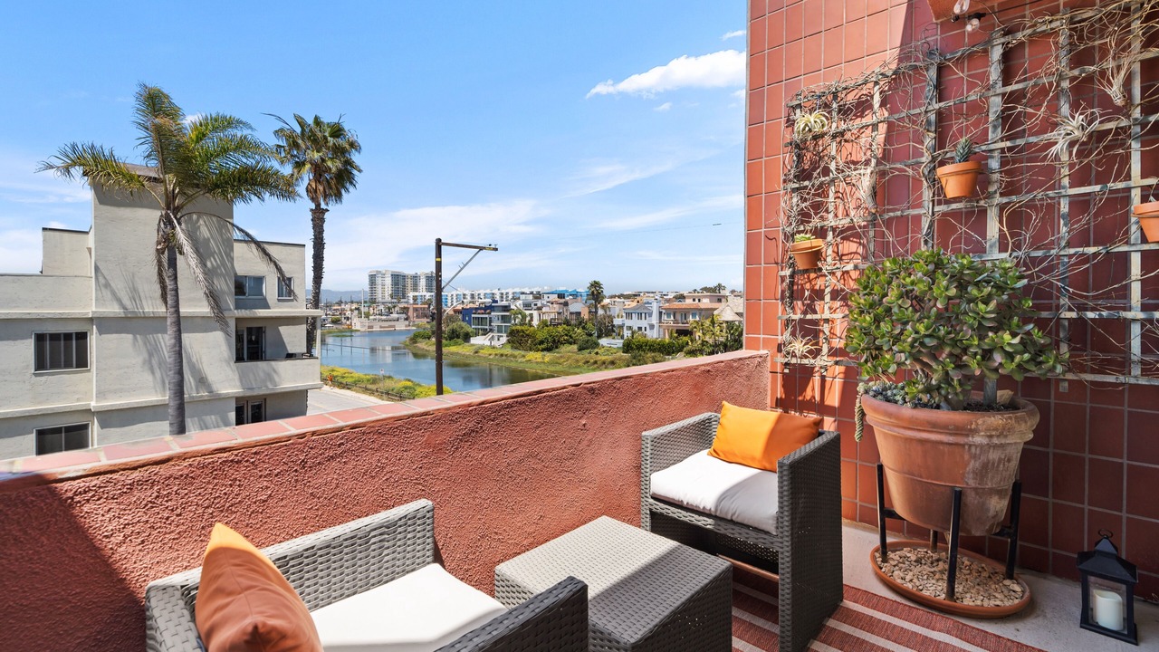 Photo of Patio Balcony in Marina Peninsula
