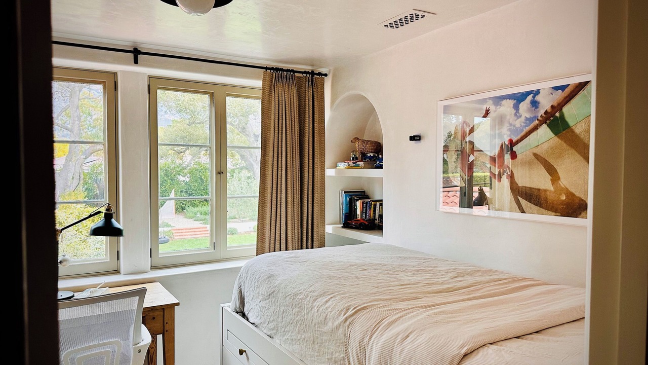 Photo of Bedroom in Hedgerow