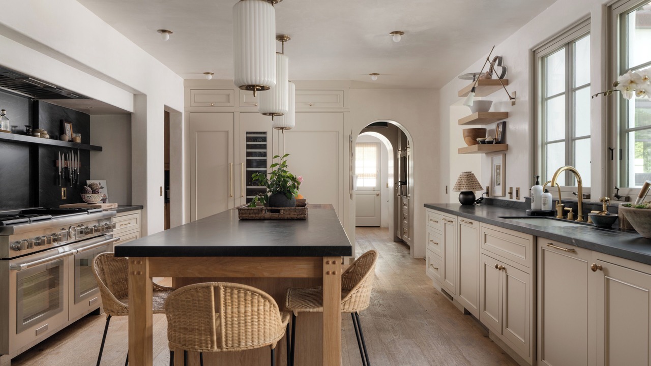 Photo of Kitchen in Hedgerow