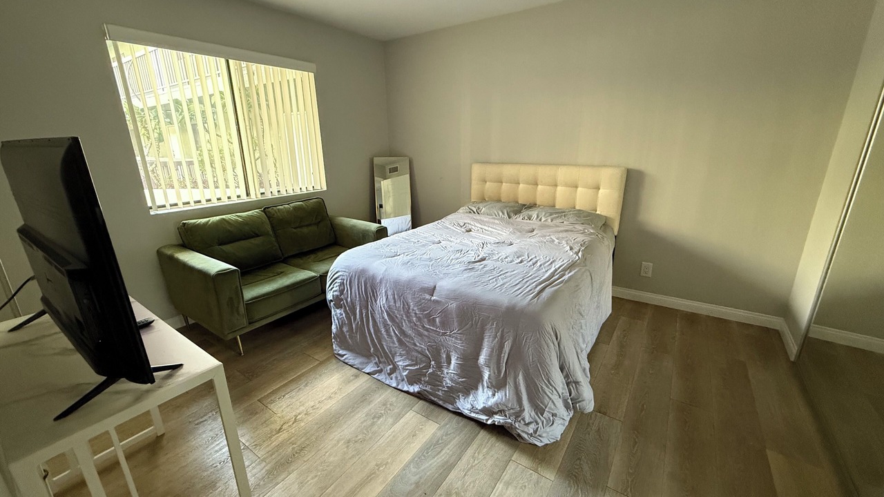Photo of Bedroom in Burbank