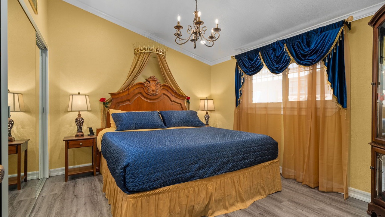 Photo of Bedroom in Anaheim Resort