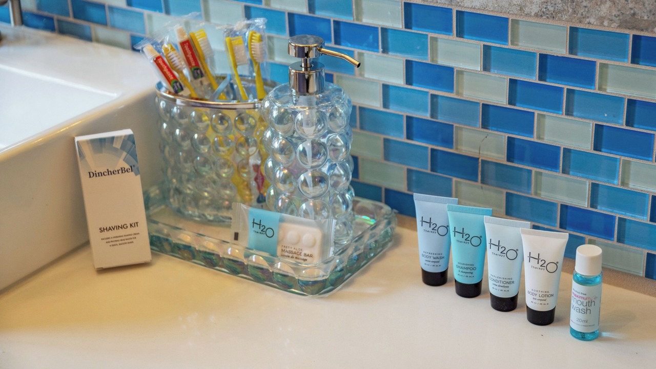 Photo of Bathroom in Hollywoodland