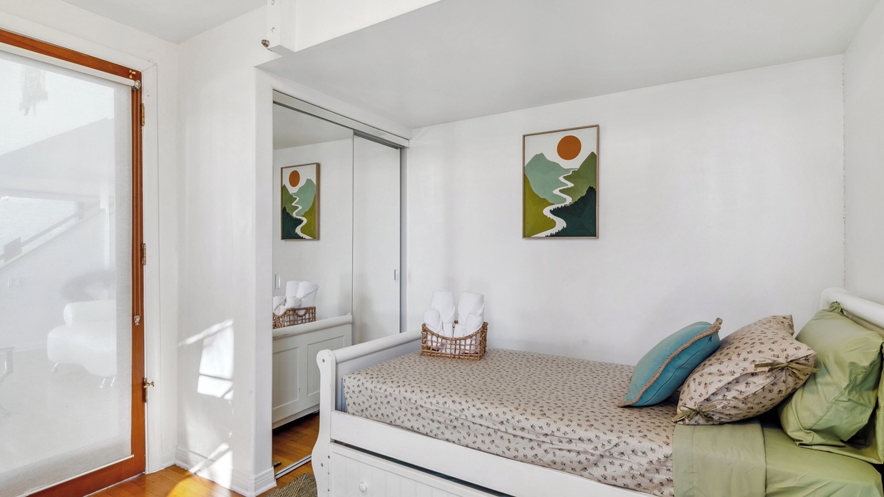 Photo of Bedroom in Studio City