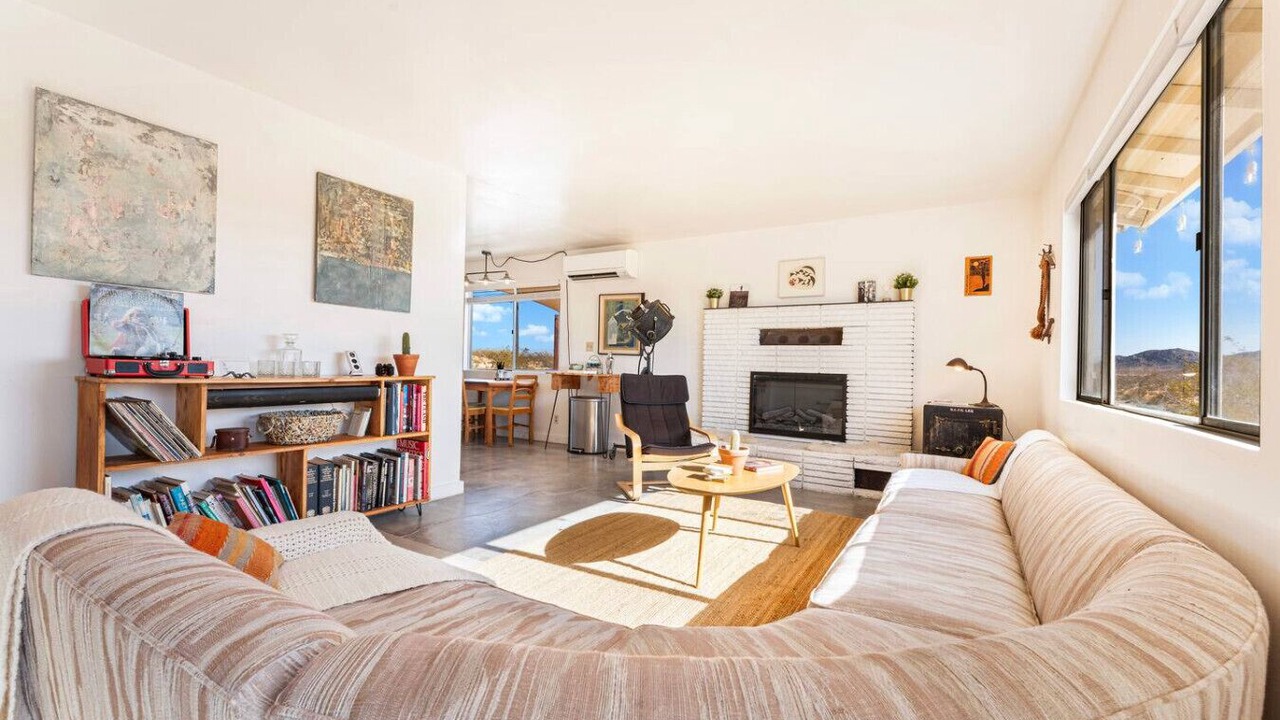 Photo of Livingroom in Joshua Tree