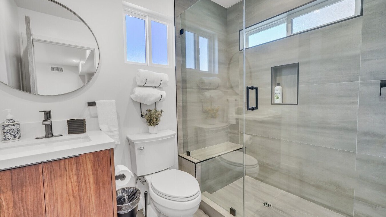 Photo of Bathroom in Sherman Oaks