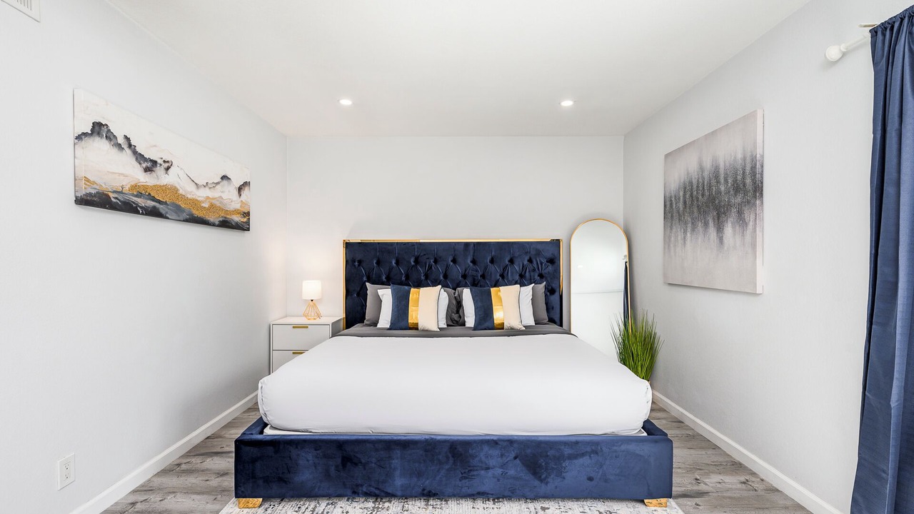 Photo of Bedroom in Santa Ana