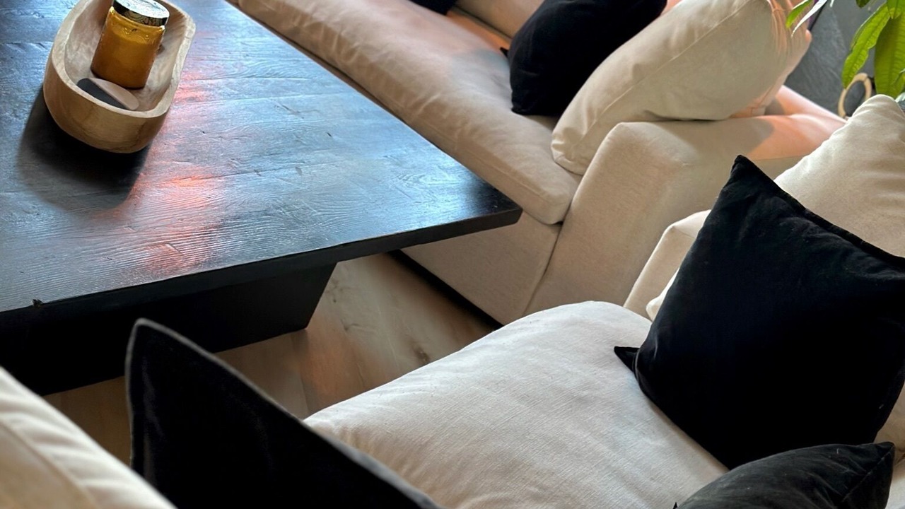 Photo of Livingroom in Lake Arrowhead