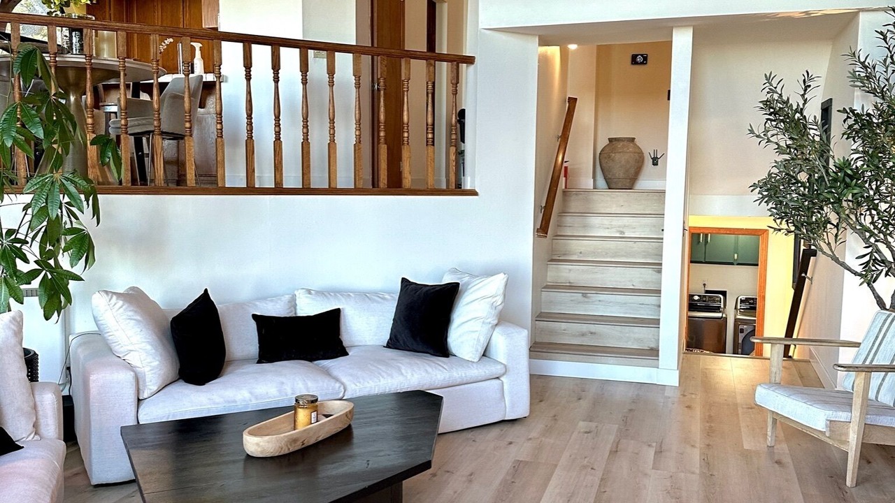 Photo of Livingroom in Lake Arrowhead