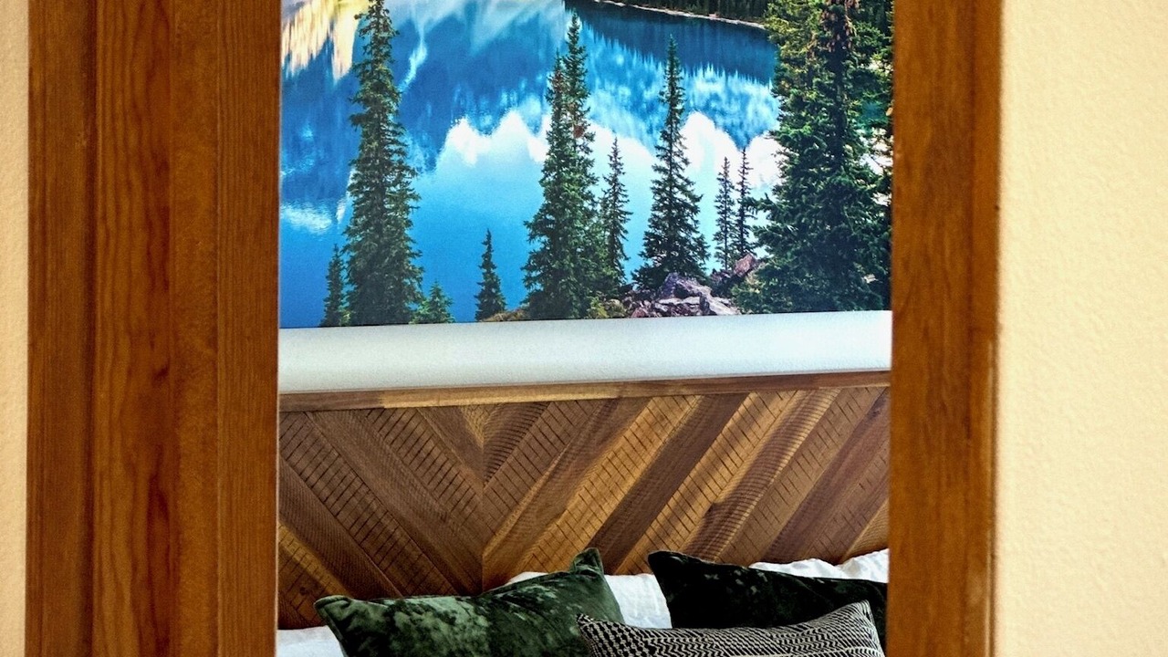 Photo of Bedroom in Lake Arrowhead