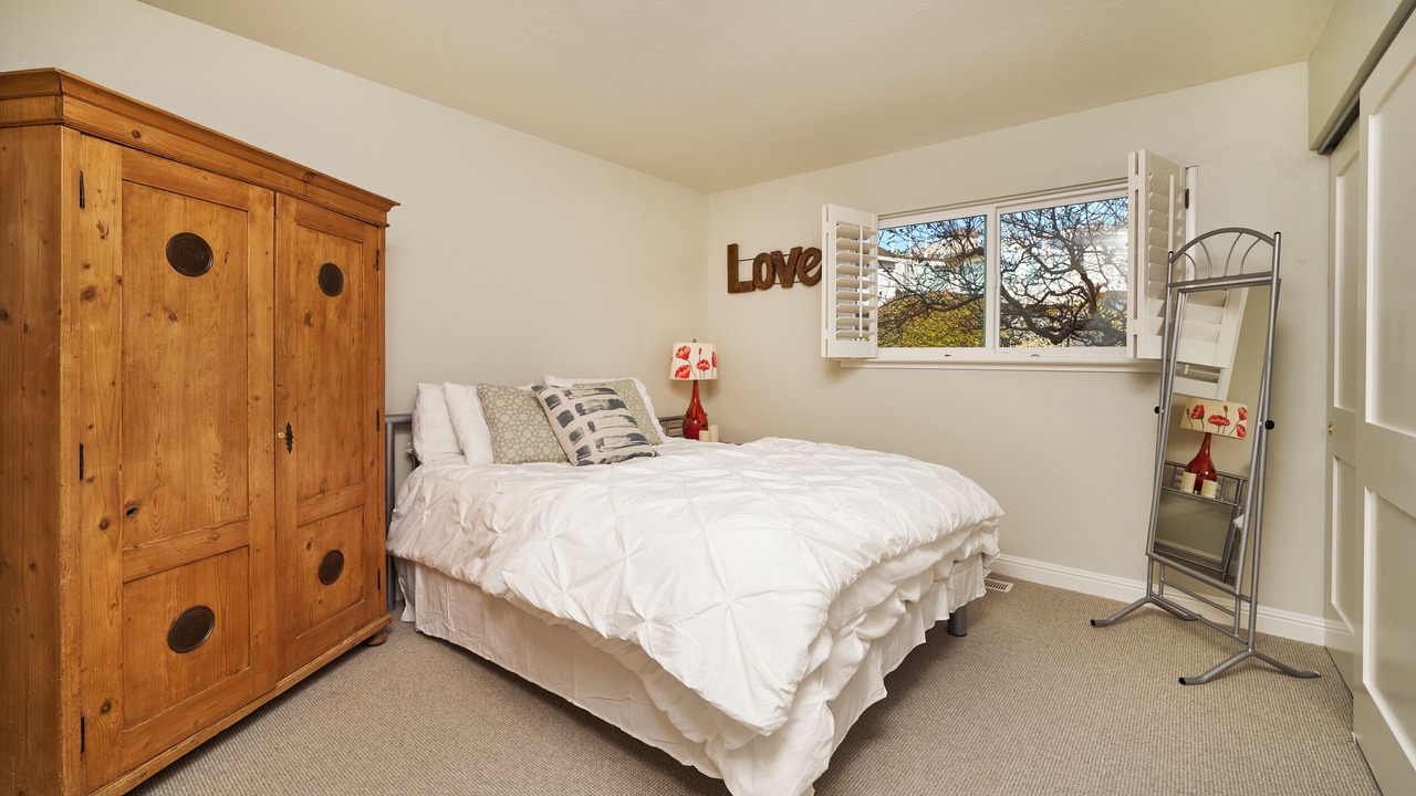 Photo of Bedroom in La Selva Beach