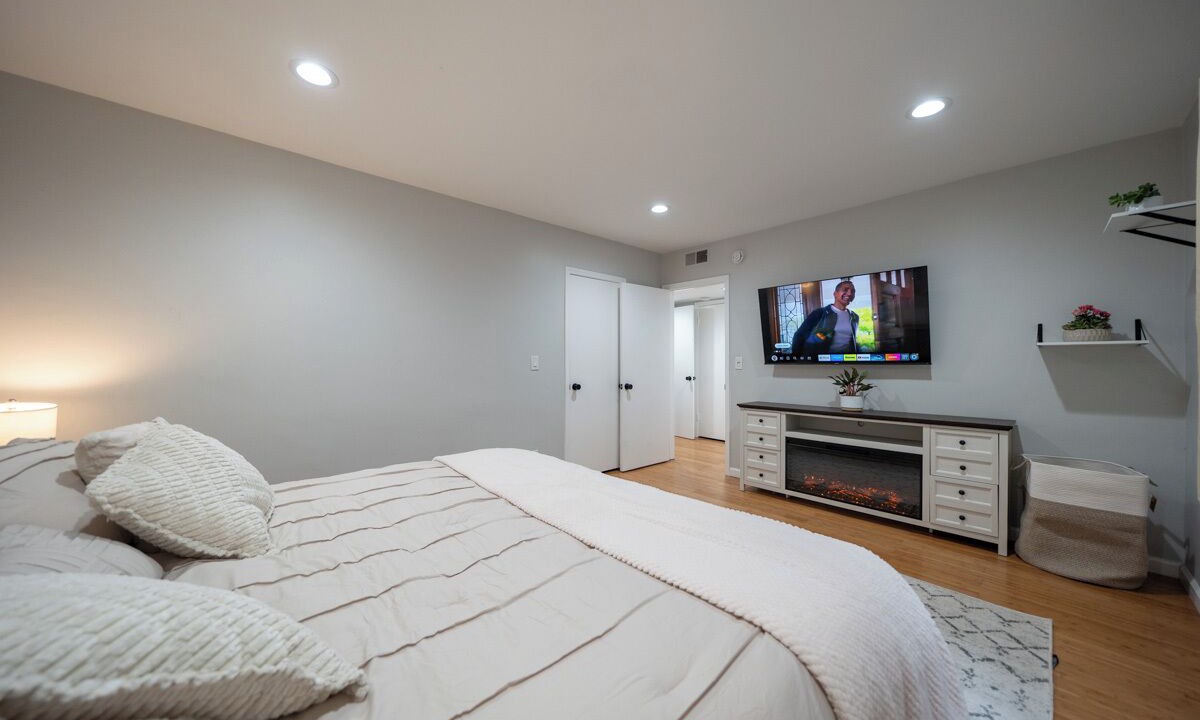 Photo of Bedroom in Studio City