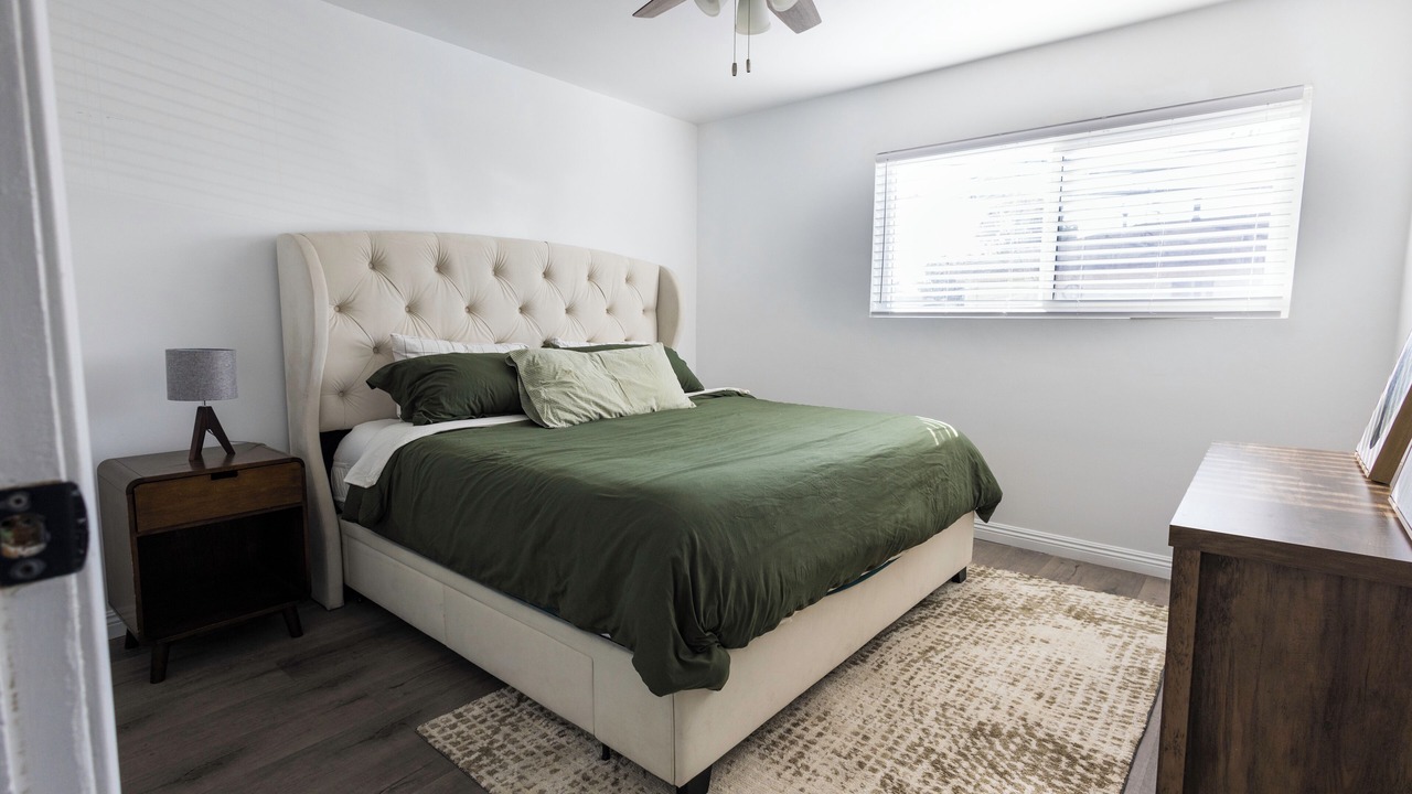 Photo of Bedroom in North Long Beach