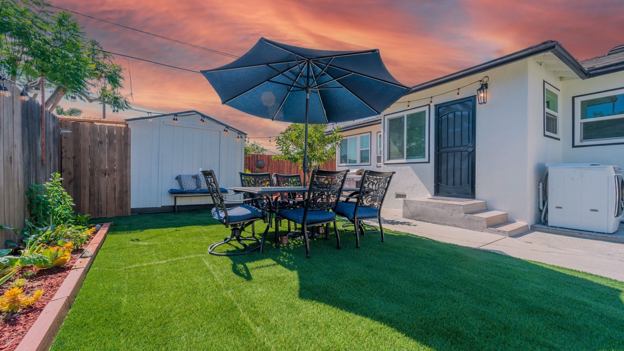 Photo of Outdoor in Compton