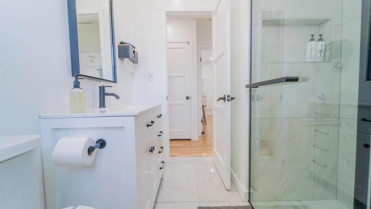 Photo of Bathroom in Compton