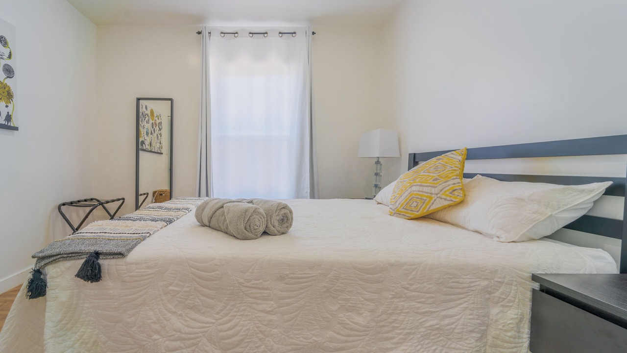 Photo of Bedroom in Compton