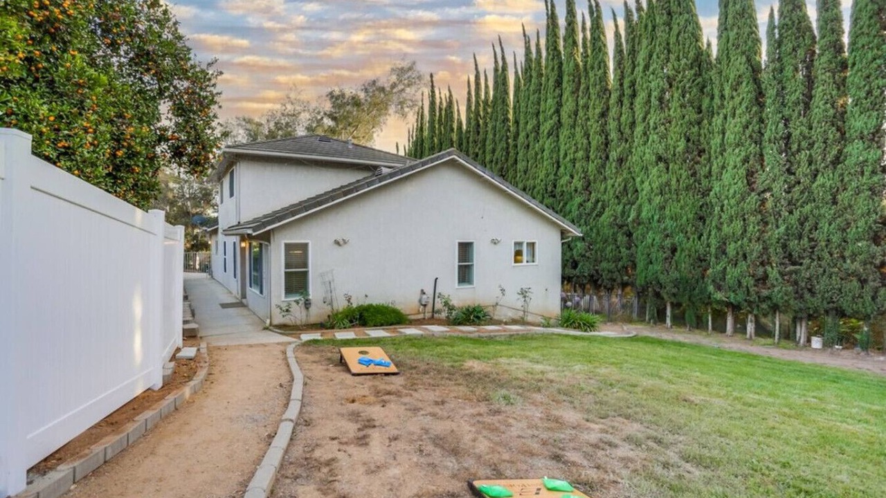 Photo of Outdoor in Kit Carson