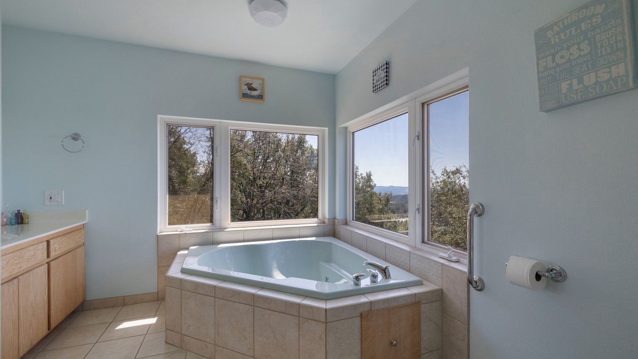 Photo of Bathroom in Twain Harte