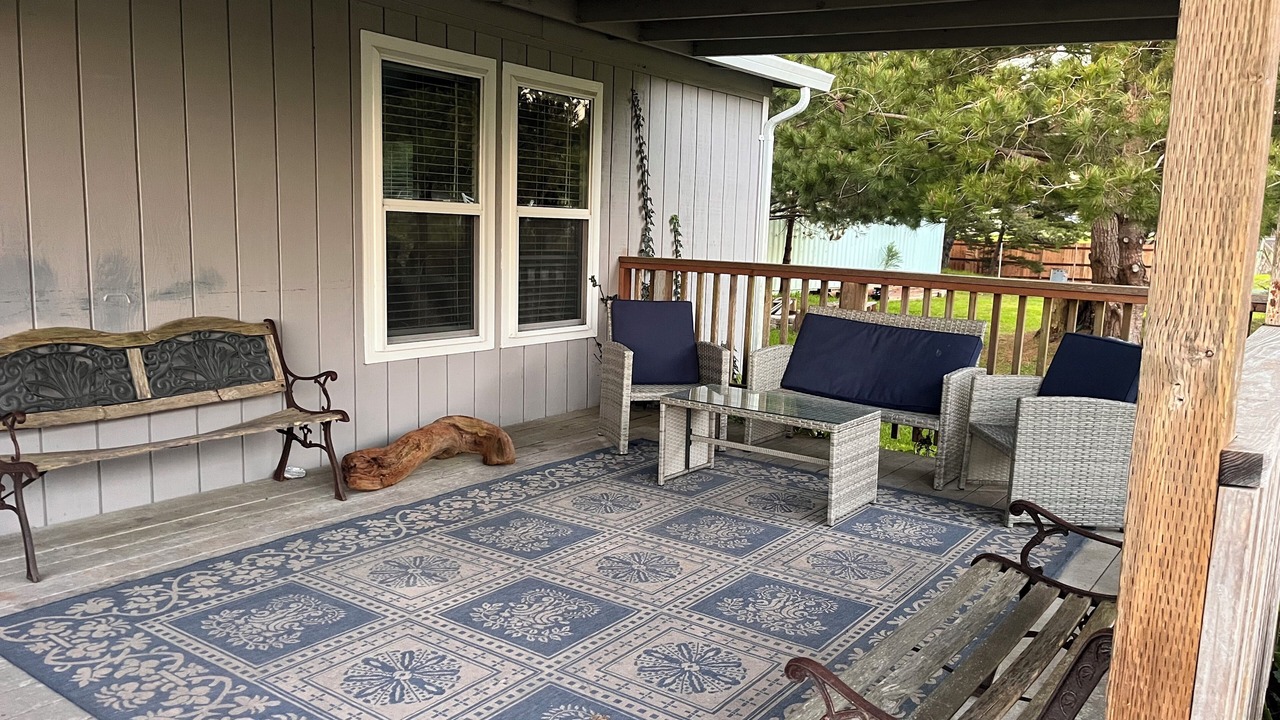 Photo of Patio Balcony in Point Arena