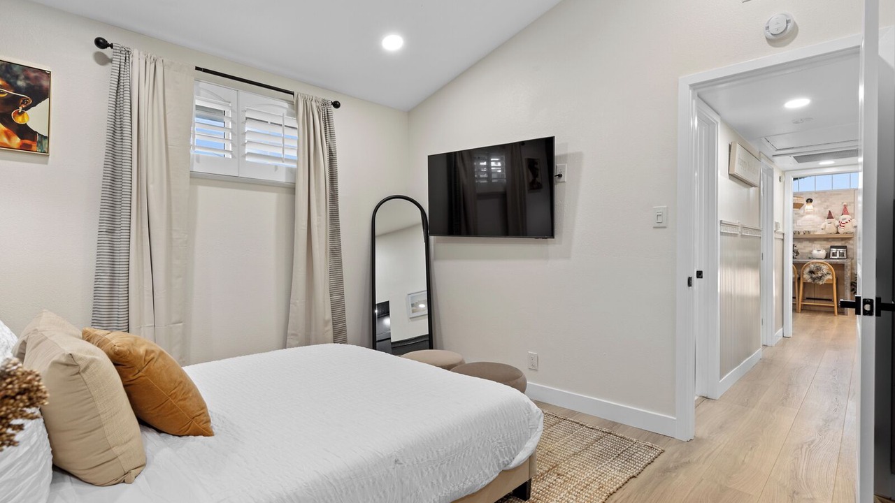 Photo of Bedroom in Southwest Anaheim