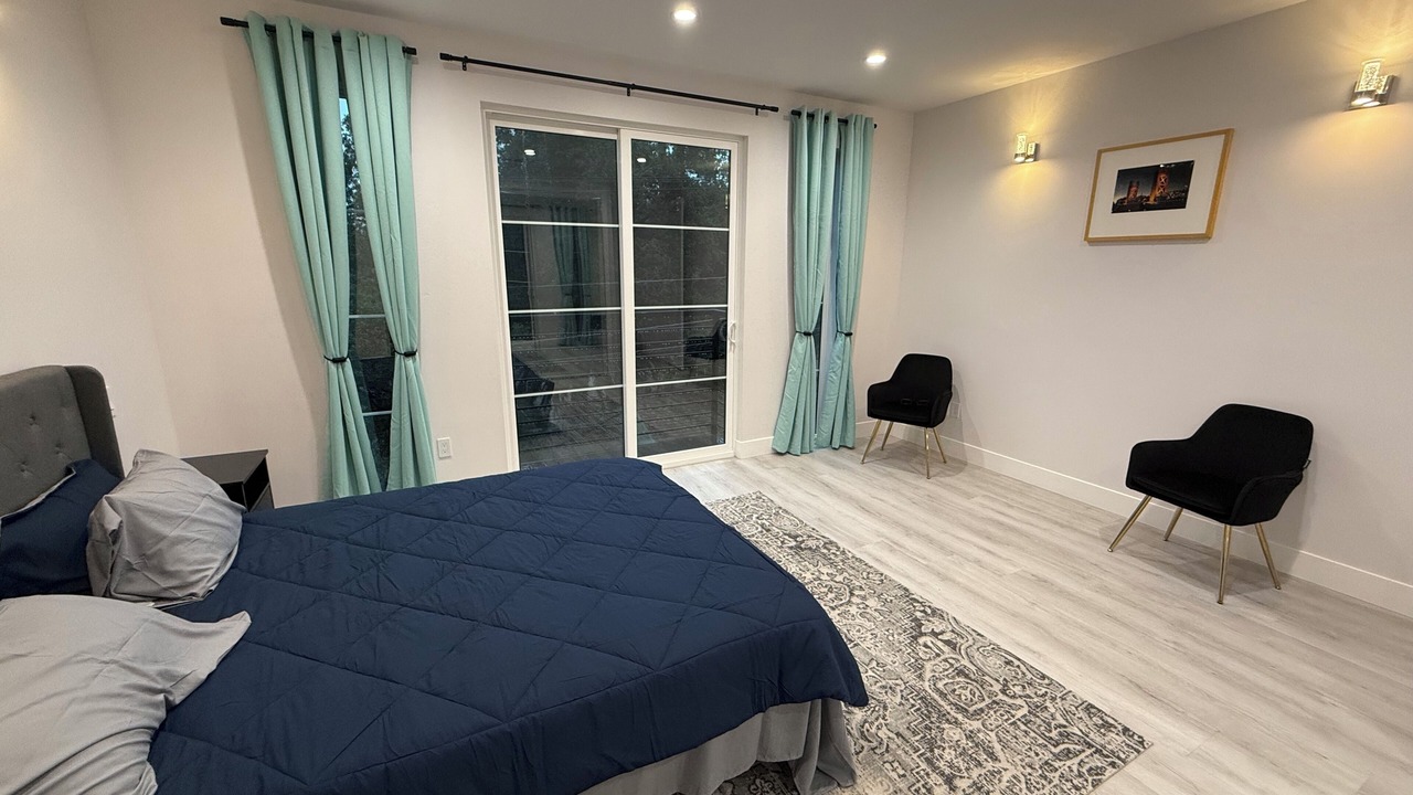 Photo of Bedroom in Midtown Sacramento