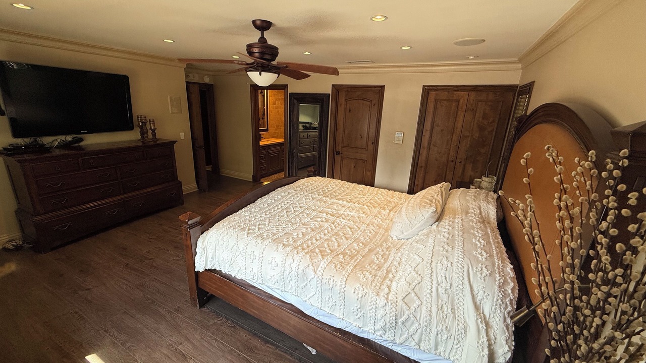 Photo of Bedroom in Calabasas