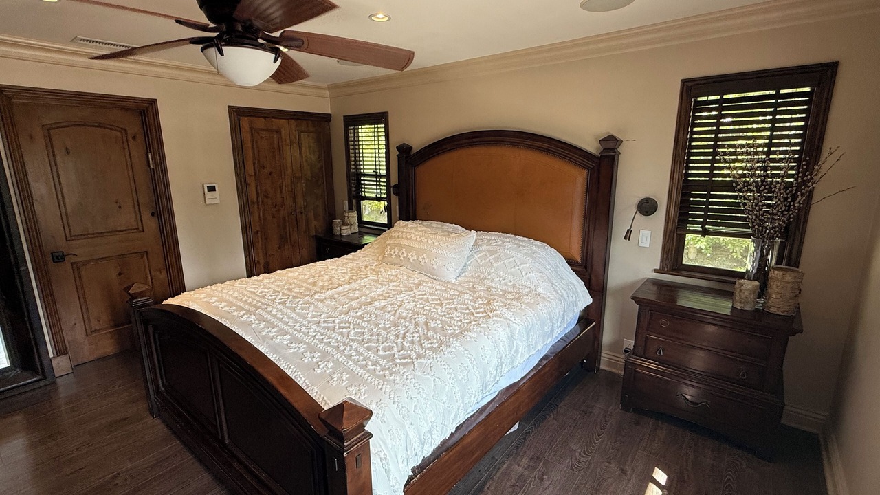 Photo of Bedroom in Calabasas