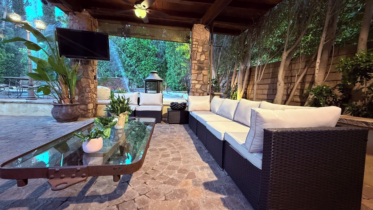 Photo of Patio Balcony in Calabasas
