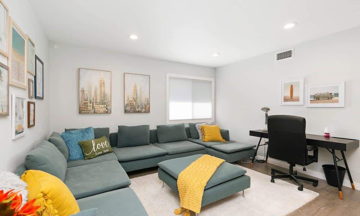 Photo of Livingroom in Rowland Heights
