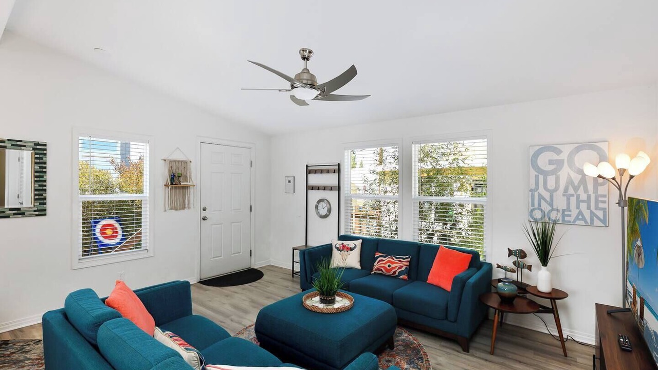 Photo of Livingroom in Norwalk