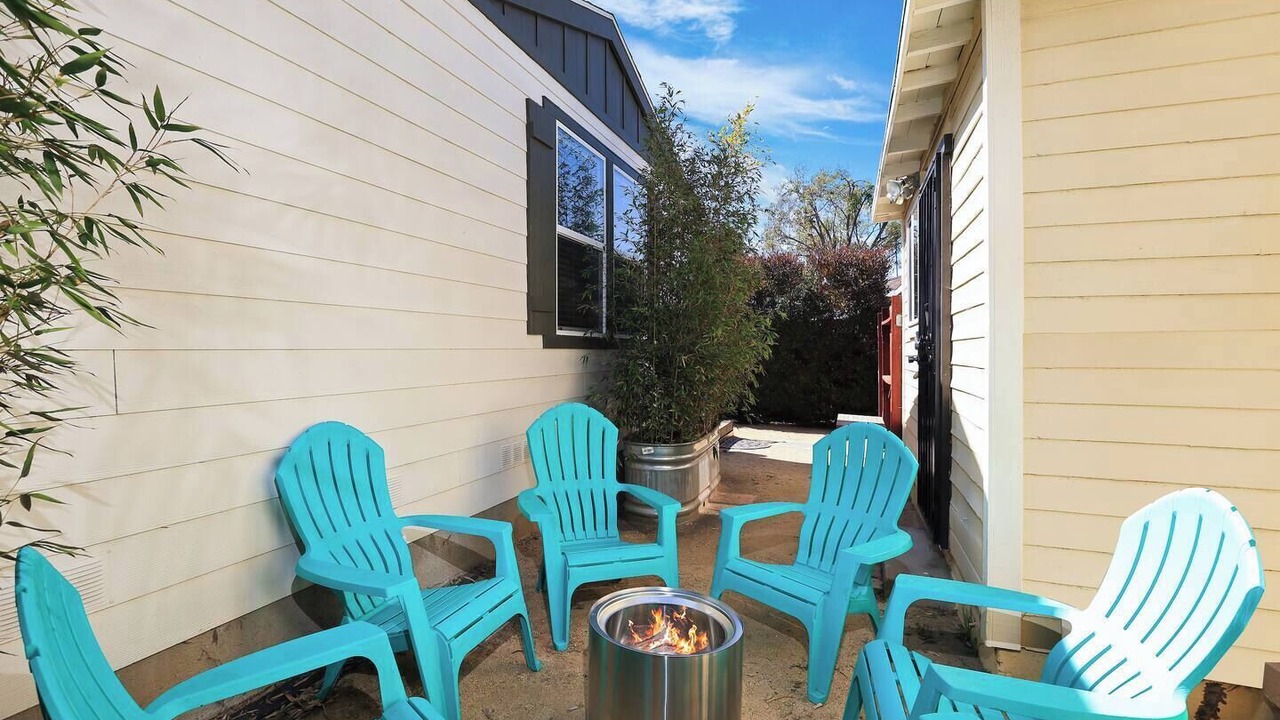 Photo of Patio Balcony in Norwalk