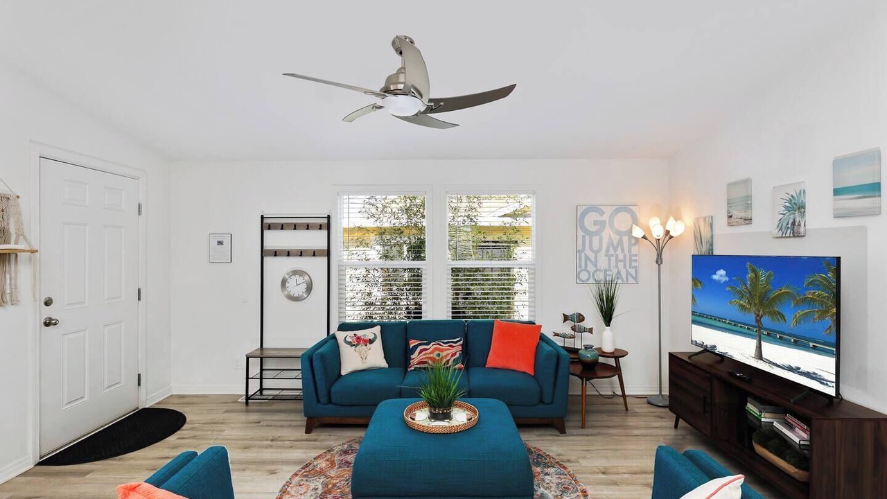 Photo of Livingroom in Norwalk