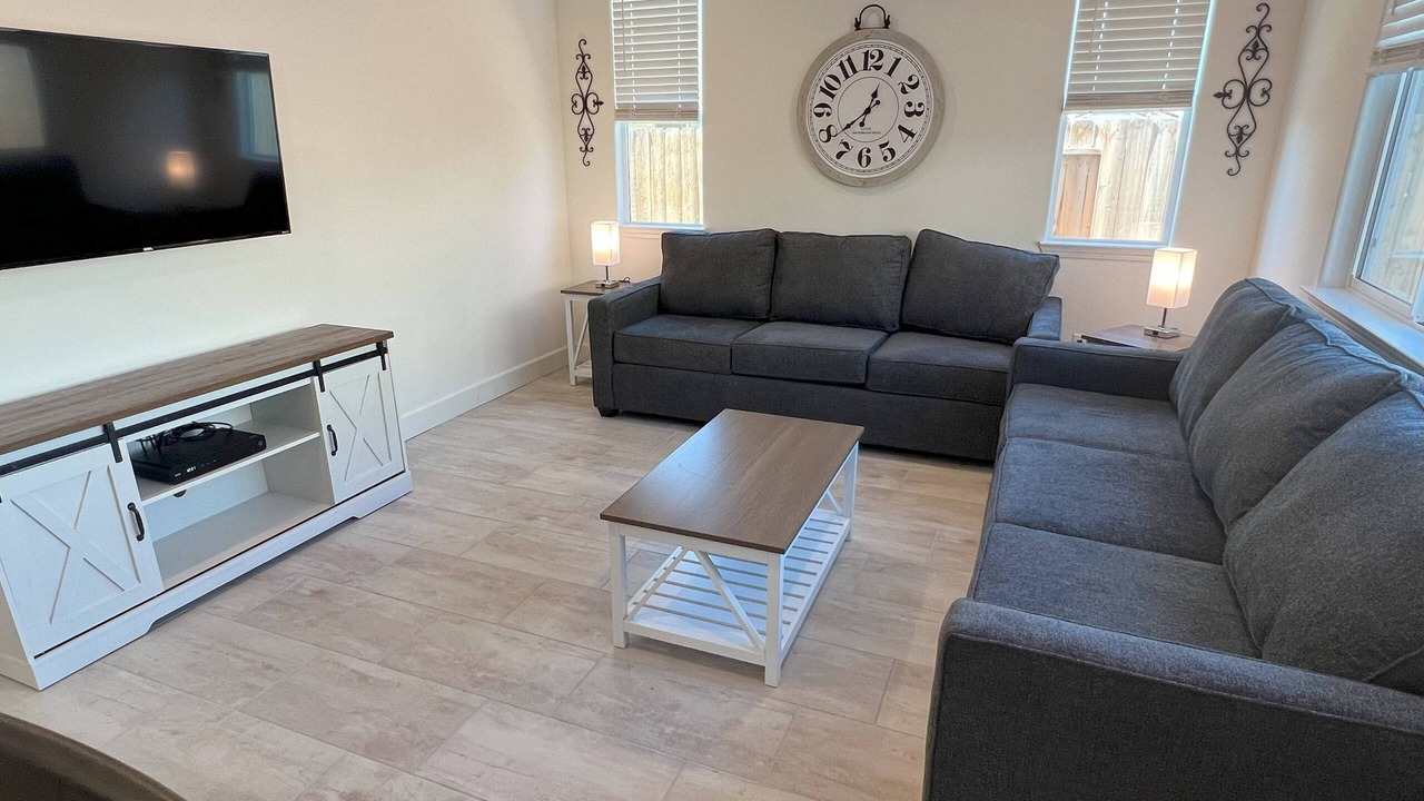 Photo of Livingroom in Roseville