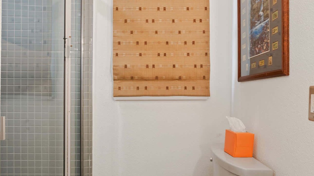 Photo of Bathroom in Beverly Grove